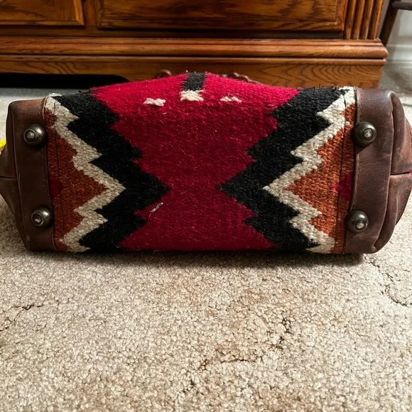 Western Artisan Red and Black Geometric Tote - Picture 2 of 11